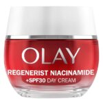 Olay Regenerist Niacinamide Day Cream Face Moisturiser SPF 30, Skincare with Niacinamide 99% Purity, Antioxidant Vitamin E. Anti Aging Skin Care: Renews, Firms and Hydrates. Non-Greasy, 50ml