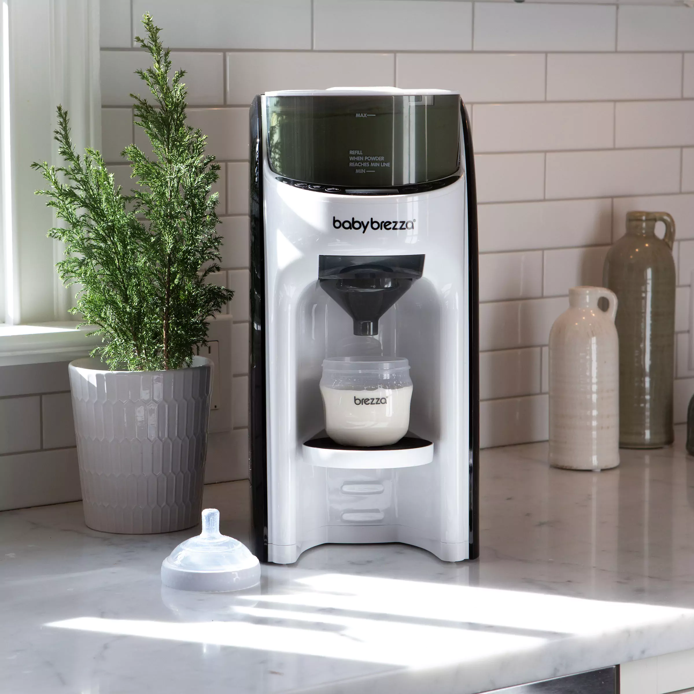 Baby Brezza New and Improved Formula Pro Advanced Formula Dispenser Machine - Image 4